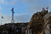 86 Dalla croce a ricordo vista in vetta Cornagera